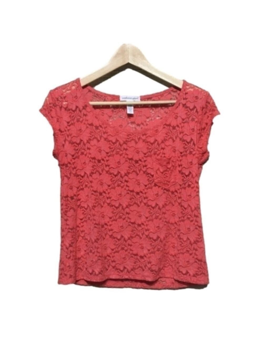 AMBIANCE Apparel scoop neck cap sleeve lace tee size M